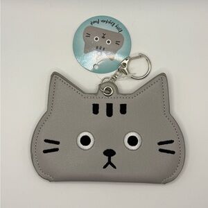 Gray Cat-Shaped Keychain Pouch